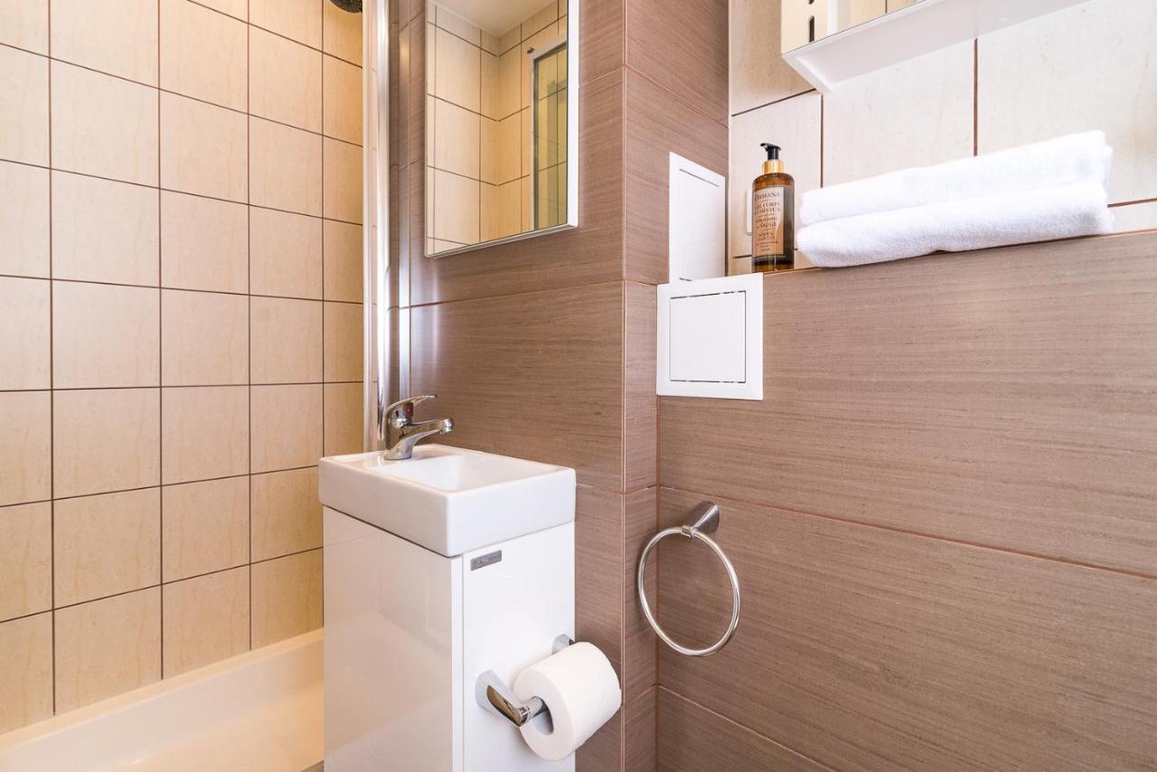 Bagno 7 - Modern Apartment By Noclegi Renters Warschau Buitenkant foto